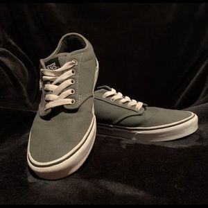Vans Chukka Low - Gray, Size 10